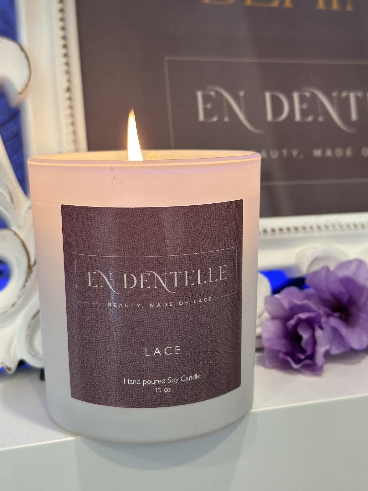 En Dentelle Candle